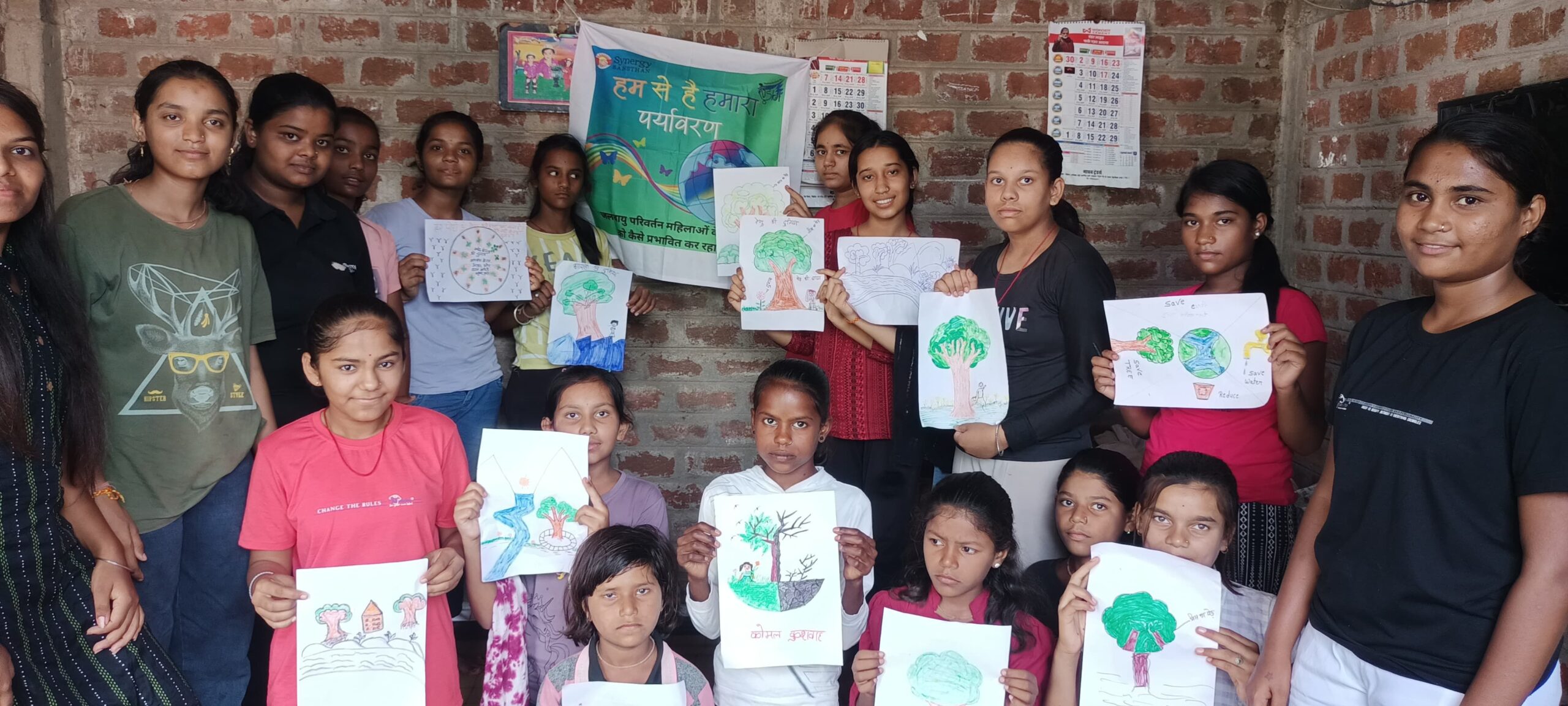 महिलाओं को जलवायु परिवर्तन के प्रति जागरूक कर रहीं हरदा की यह लड़कियाँ