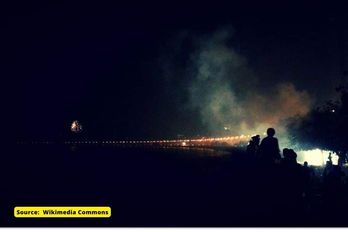 How much pollution do crackers cause on Diwali?