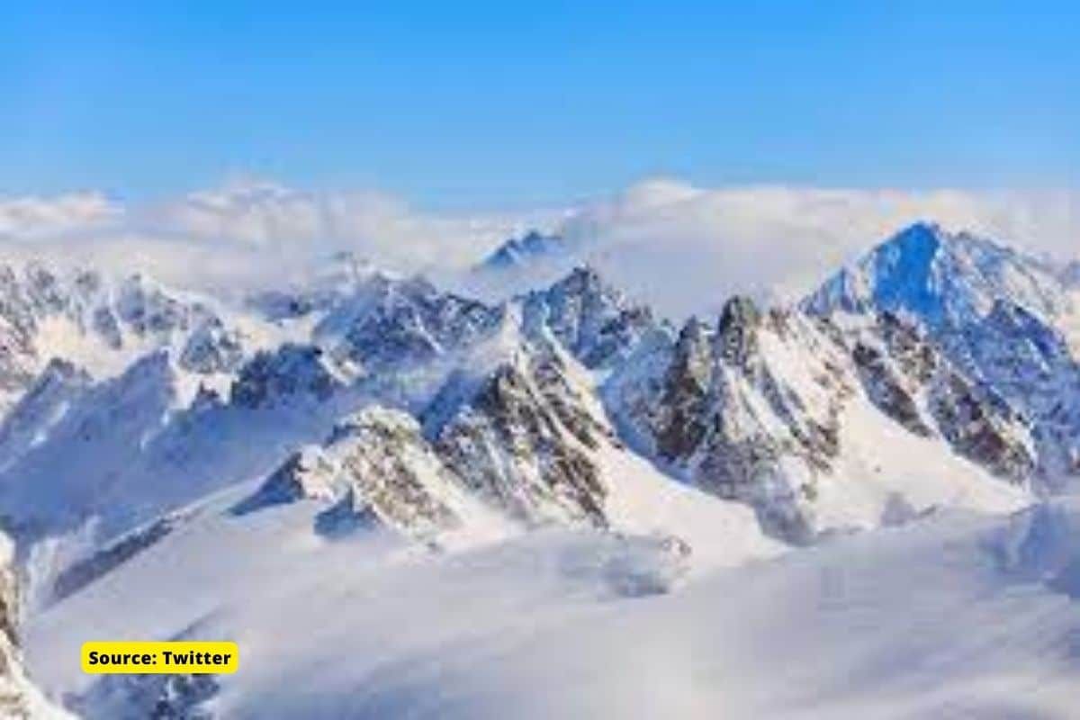 What is Glacial lake, how does it affect the Himalayas?
