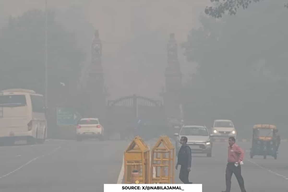 Pollution in Delhi soar 68% within 24hrs: CSE Report