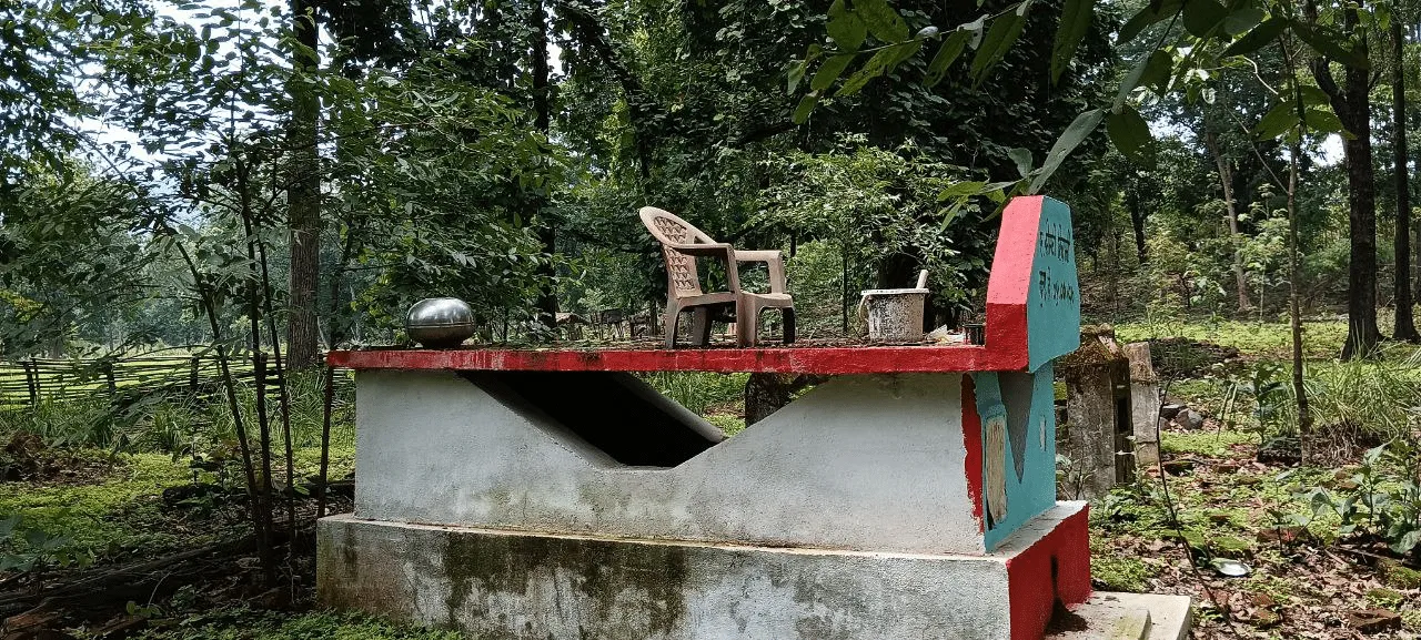 Everyday items precious to the bygone ancestors are put on the graves as souvenirs