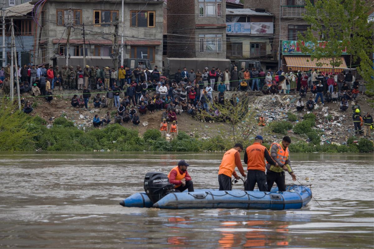 Rescue efforts are underway to find missing persons after a boat accident in Gandbal Soitang on the Jhelum River.