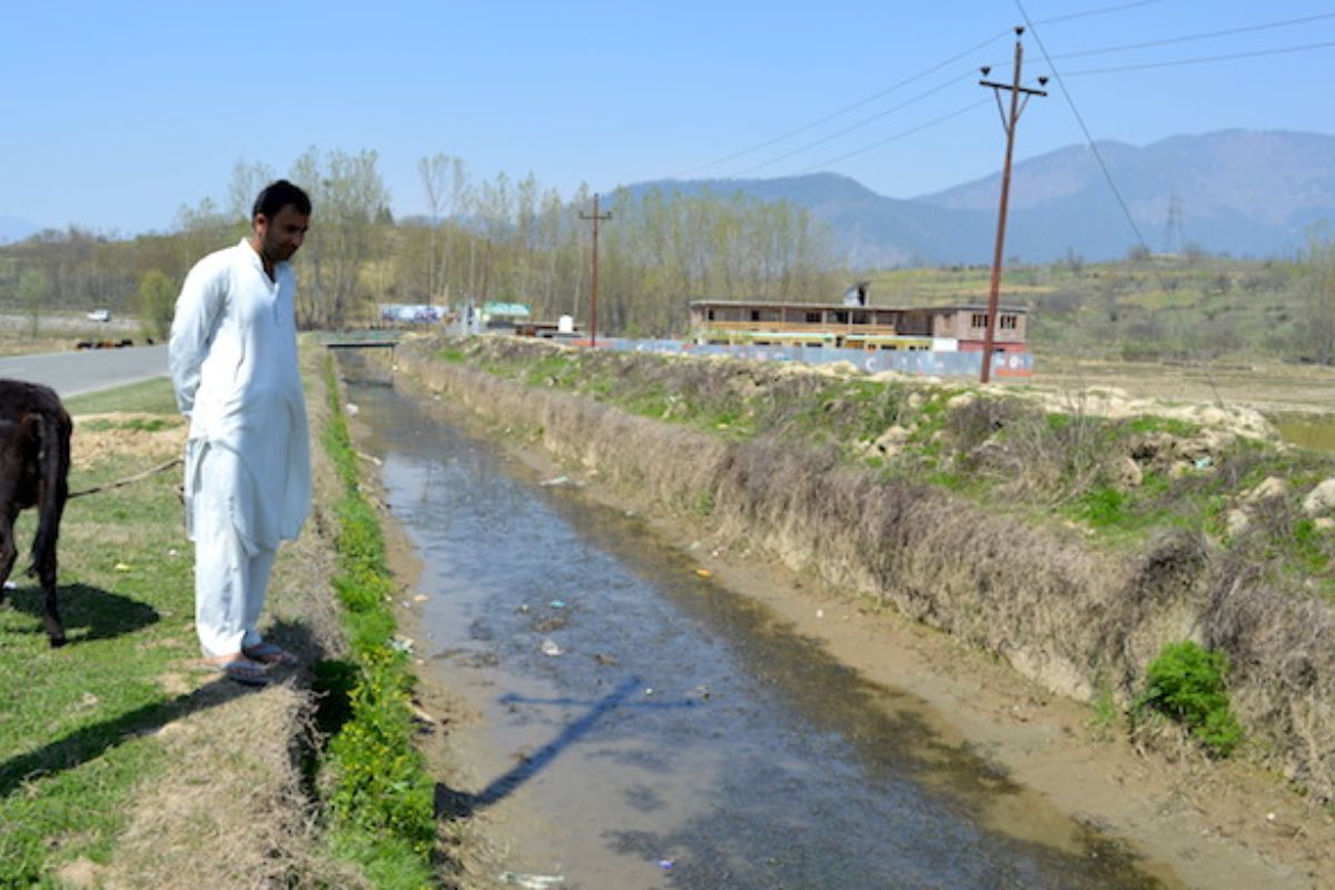 Kashmir faces water crisis amid record heatwave and climate concerns