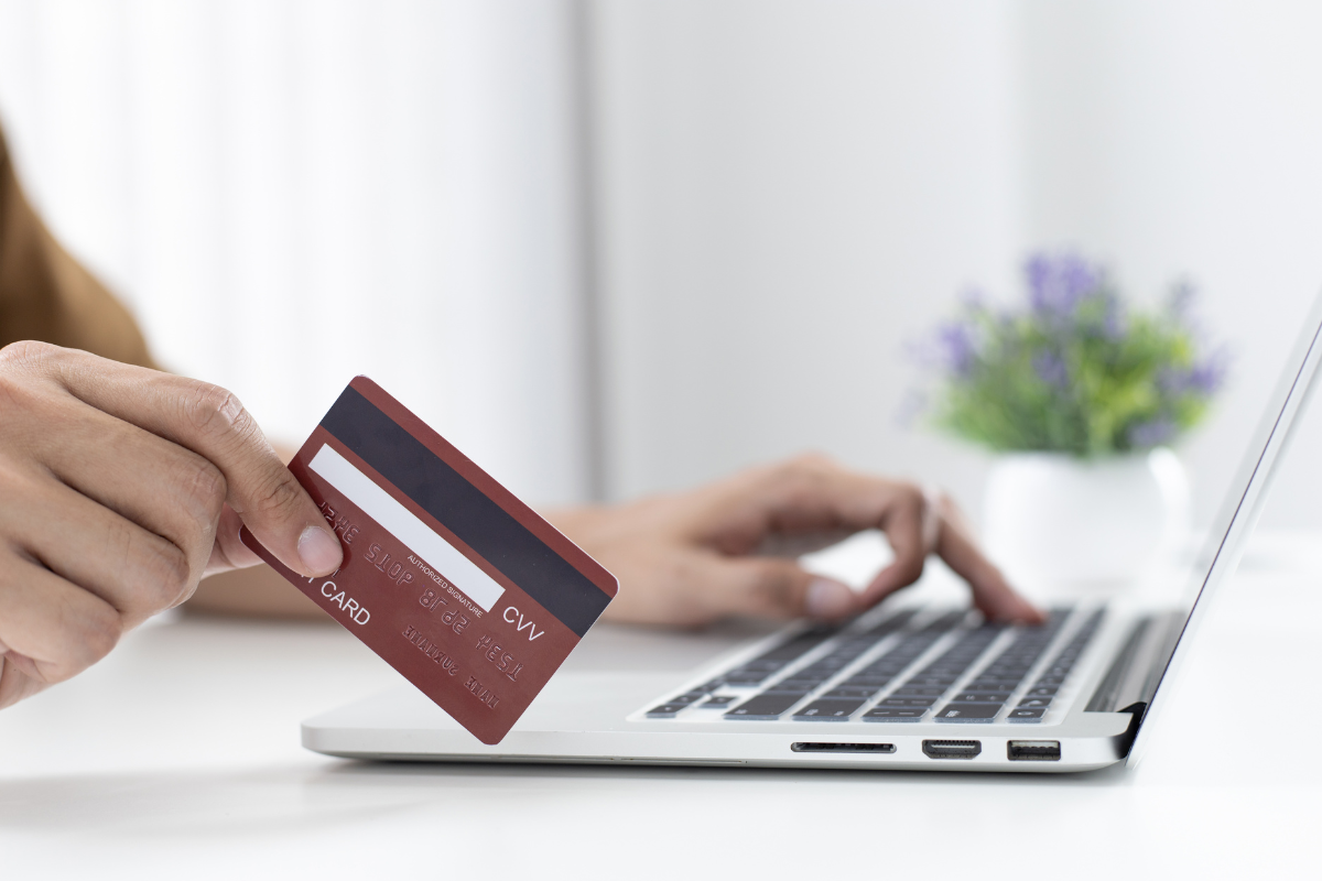What Are The Steps To Apply For Lifetime Free Credit Card
