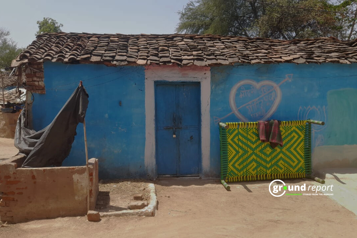 empty house of bundelkhand migration