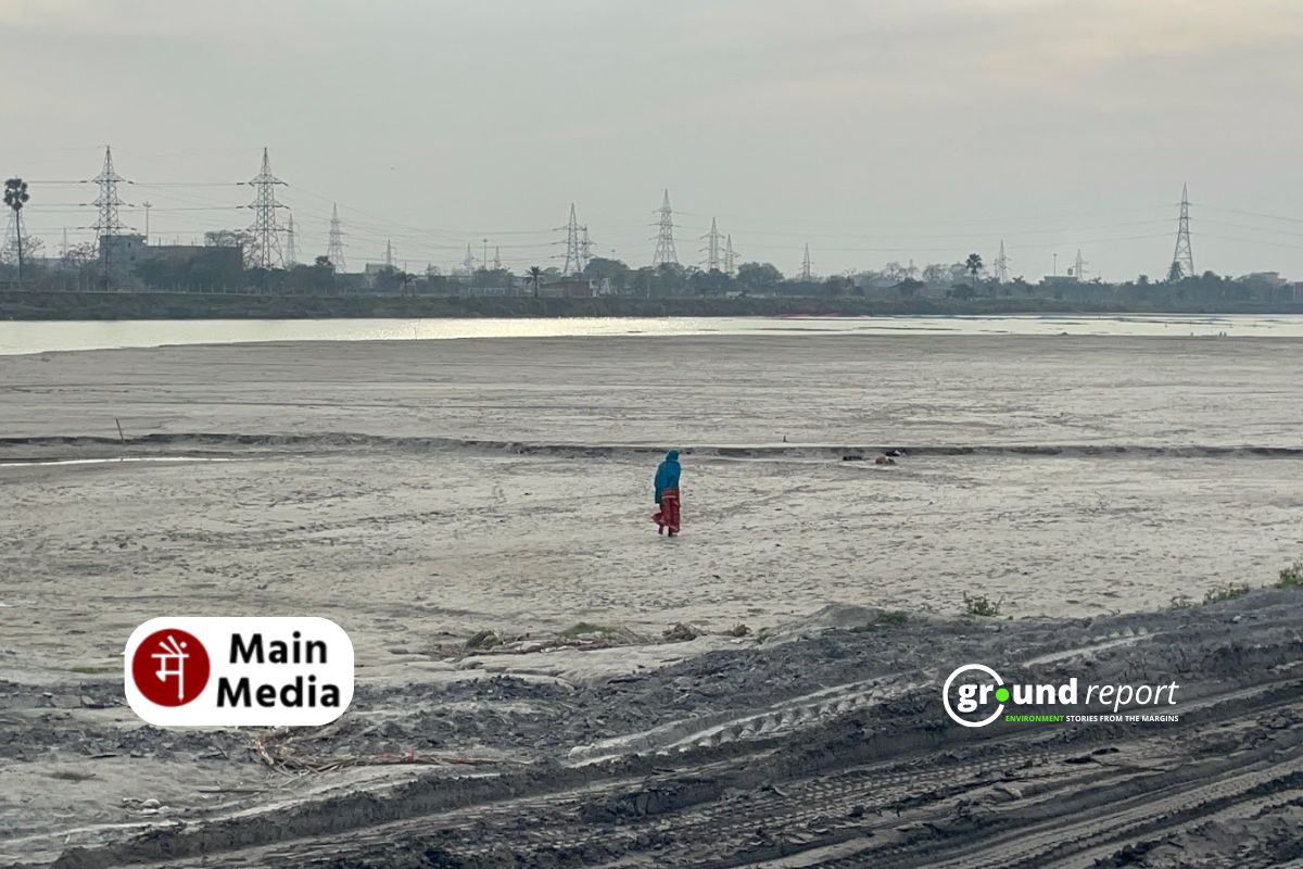 Life in Bihar’s Kanti in Muzaffarpur is covered in fly-ash from the NTPC coal plant