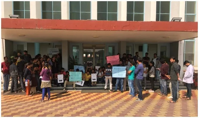 Hike Fellowship, Research scholars, NCL pune, IISER pune, Savitribai Phule University pune, NCCS pune, Research scholars protest