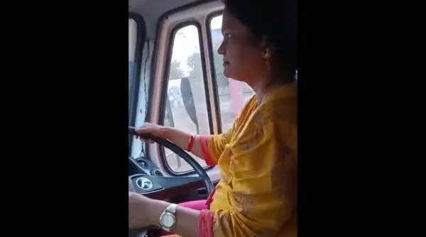 Yogita Satav Brave women who drove Bus after driver went unconscious