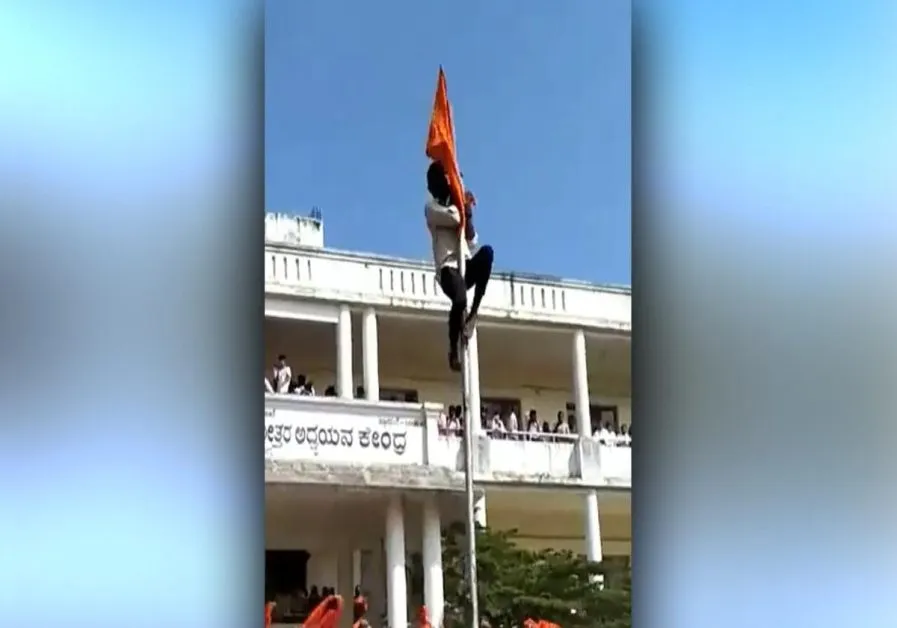 Truth of Tricolor replaced by Saffron Flag in Shivamoga