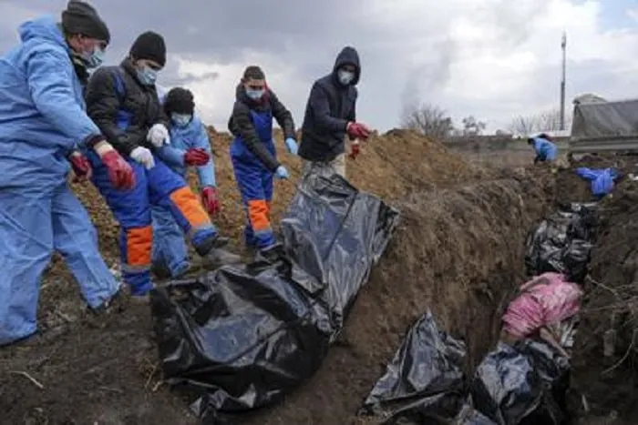 Mass graves for the dead in the Ukrainian city of Mariupol