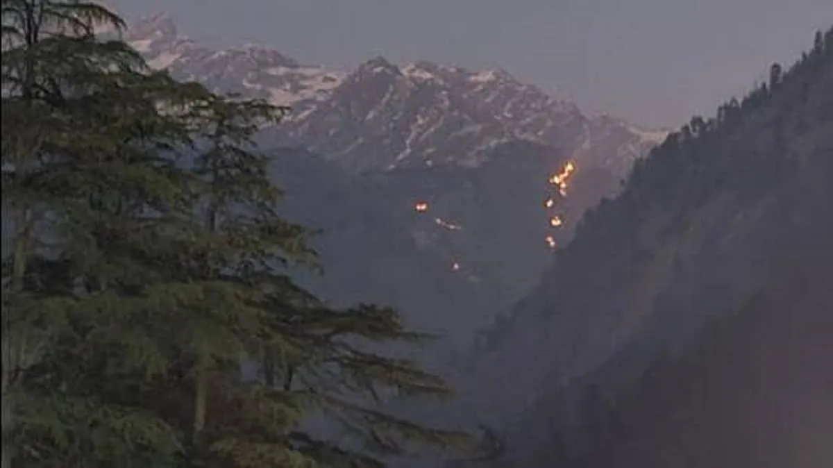 Massive Forest Fire in Himachal’s Parvati valley