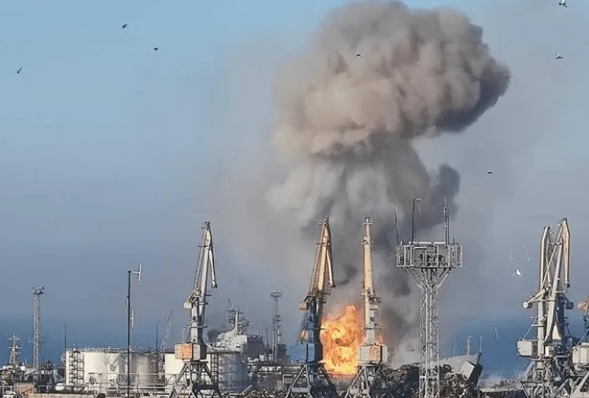 Russian ship destroyed by Kyiv's navy