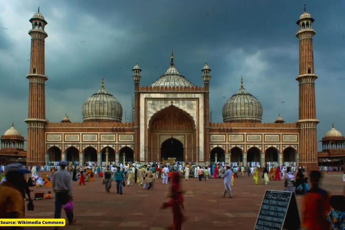 History of Jama Masjid Karim’s and legal battle on its title