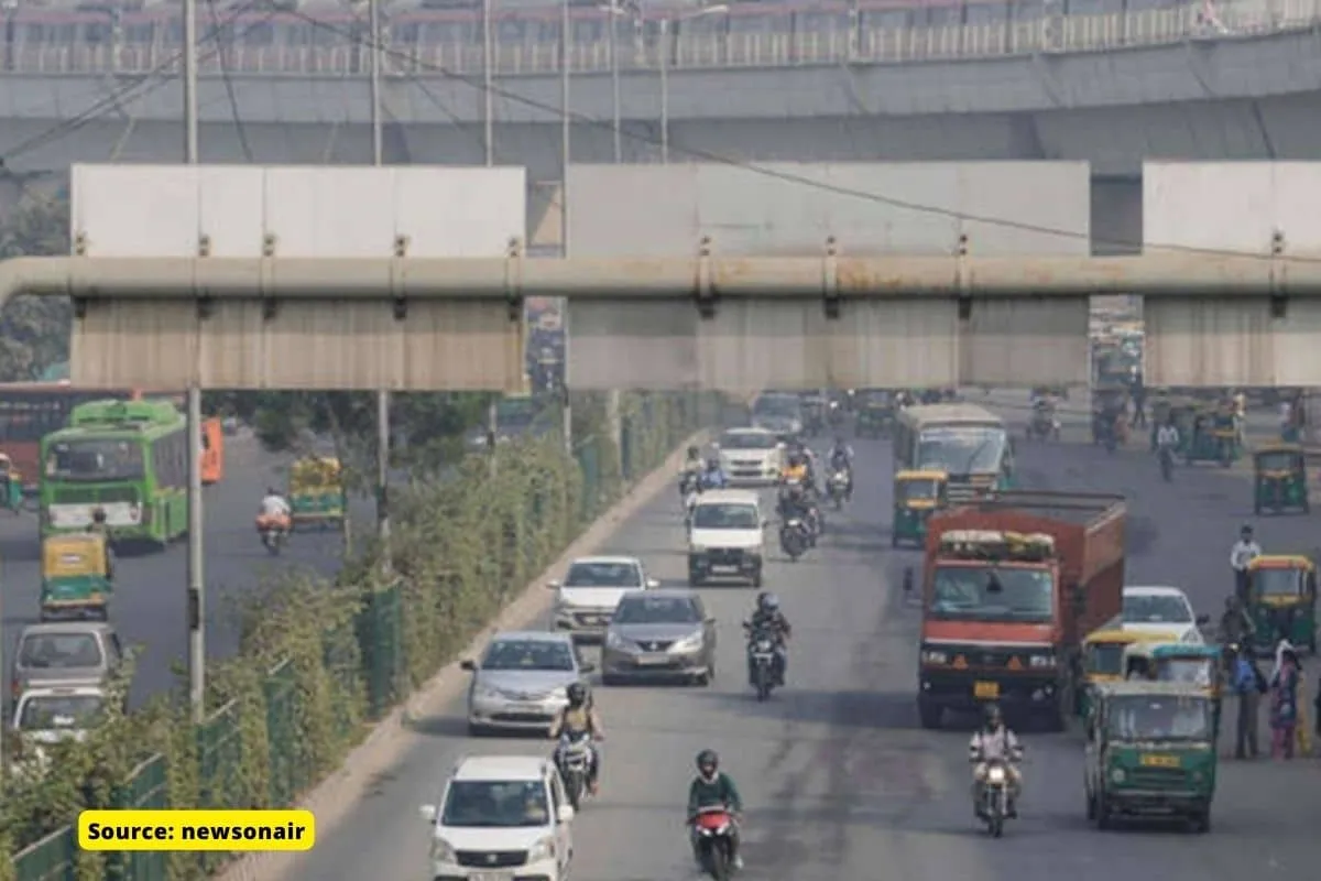 Delhi govt lifts ban from BS-III petrol & BS-IV diesel vehicles