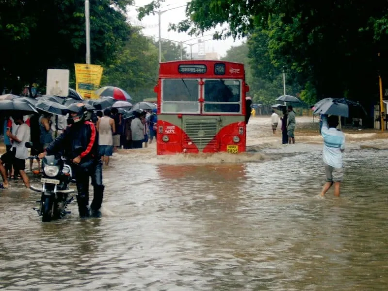 Heavy monsoon in Mumbai 