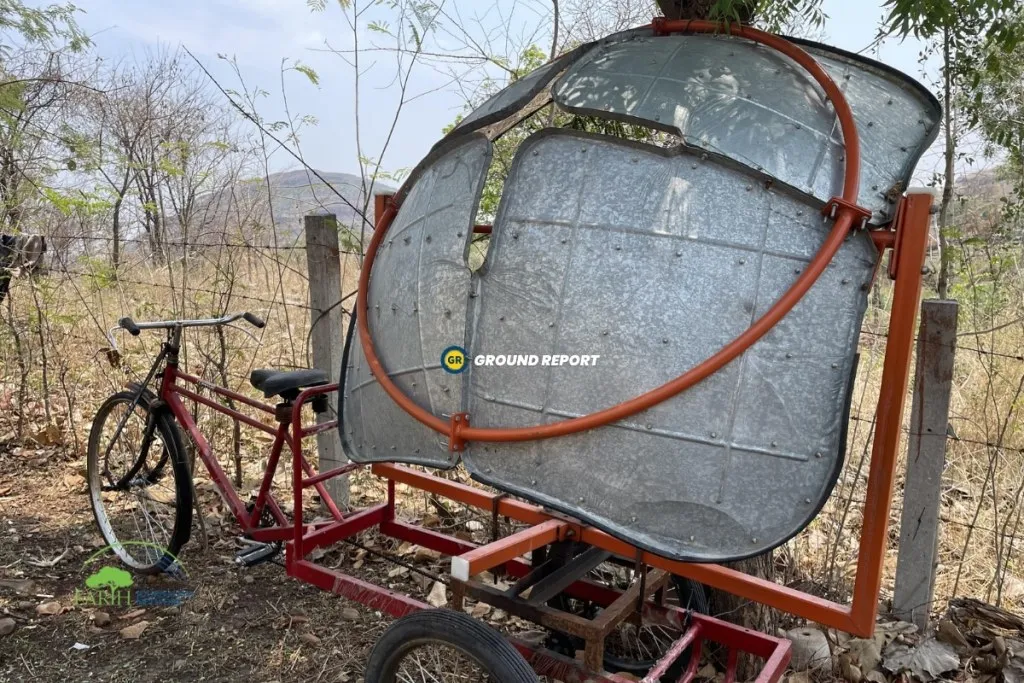 A specially designed mobile solar concentrator for food stalls | Photo: Rajeev Tyagi